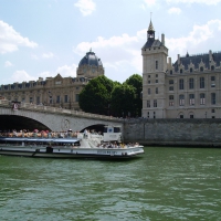 bateau mouche