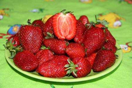 *** Strawberries *** - strawberries, fresh, nature, red, color