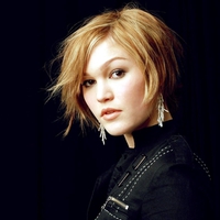 Julia Stiles
