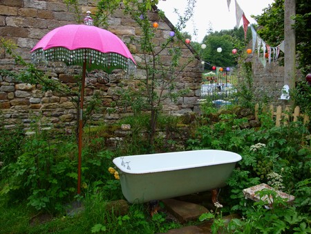 Bathtime in the rain - nature, rain, bath, bathtime, parosol