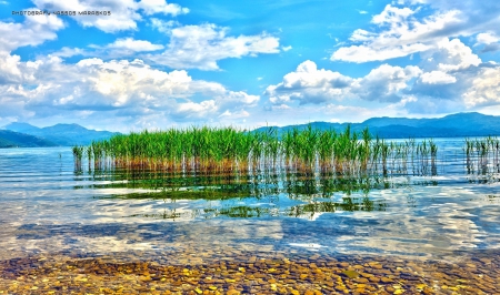 * BEAUTIFUL LAKE AND SKY REFLECTION * - lakes, nature, lake, reflection