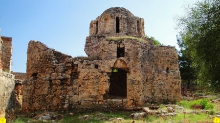 the church of the castle alanya - roemer, sea, history, sun