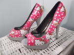 Hello Kitty Shoes