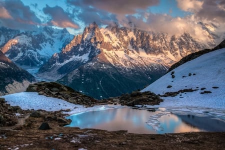 Chamonix, France - fun, lake, mountain, popular, winter, wallpaper, mountains, nature, lakes, snow, clouds, landscapes