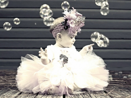 Precious Babyâ™¥ - beauty, adorable, innocences, bubbles, purity, baby, little ballet, beautiful, cute