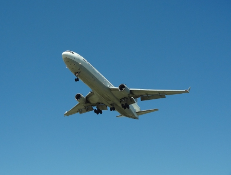 Big Bird's Landing Approach - landing, airplane, jet, aircraft, plane