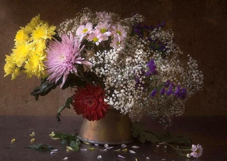 Fall flowers - soft, colorful, yelow, chrysanthemums, vase, nature, white, fall, brown, pink, flowers