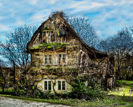 Maison abandonn�e - vieille, triste, grande, Maison