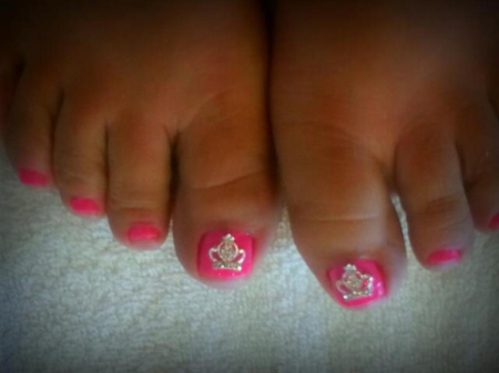 Toes - crown, pink, toes, feet