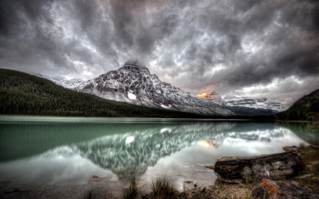 Splendor - clouds, water, splendor, reflection, nature, lake, mountains, peaceful, sky