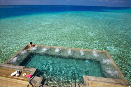 Jacuzzi in Coral Lagoon - lagoon, blue, beach, jacuzzi, island, villa, bungalow, exotic, paradise, hot tub, water, desert, reef, spa, sea, ocean, islands, coral, tropical