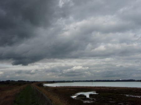 Marsh by the Orwell - Rain, Orwell, Suffolk, Clouds