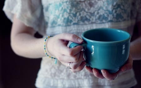 Cup - hand, cup, women, model