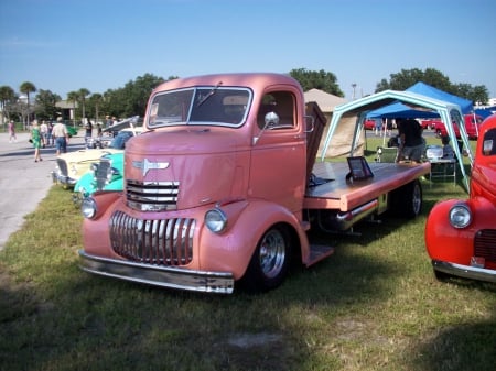 Chevy Truck Hauler - classic, bowtie, hauler, gm