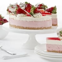 * Strawberry cake *