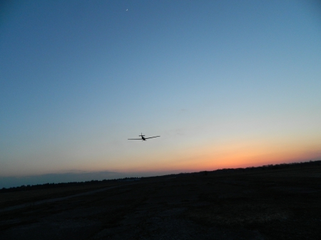 Coming home - heaven, Sunset, landing, airfield