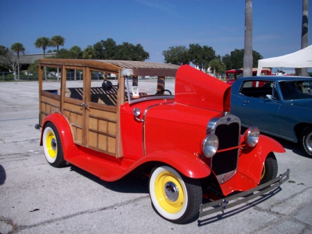 Classic Ford Woody - classic, wood, yellow rims, orange paint