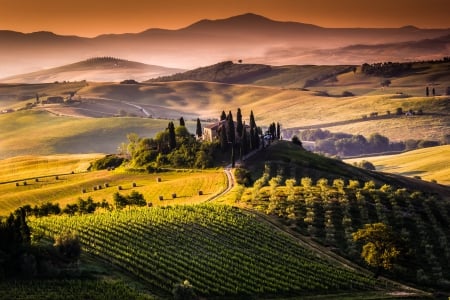 Splendor - clouds, hills, splendor, landscape, sunrise, grass, Toscana, nature, Italy, mountains, peaceful, sky