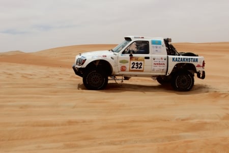 Abu Dhabi Desert Challenge 2013 - endurance, rally, offroad, 4x4