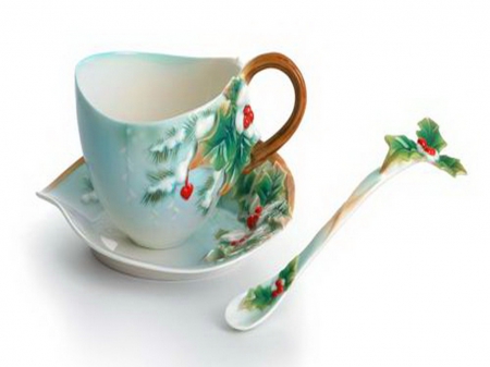 Christmas teacup - berries, spoon, snow, saucer, teacup, tree