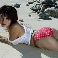 girl on sand,asian girl cute,bikini