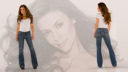 Alyssa Milano Jeans - sexy, hot, alyssa milano, babe