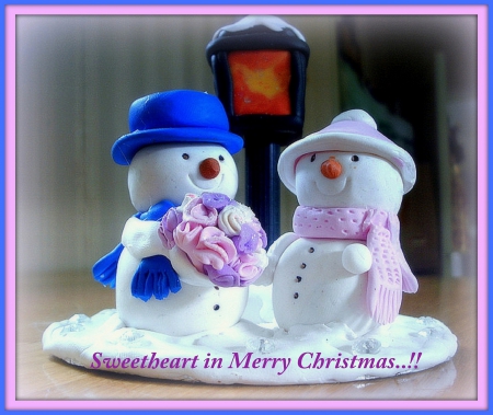 ✰Sweetheart in Christmas✰ - hats, flowers, male, beloved valentines, merry christmas, dolls, winter holidays, scarves, blessings, snowmen, beautiful, photography, wedding, xmas and new year, still life, sweet, bouquet, smile, happiness, sweetheart, cute, love four seasons, couple