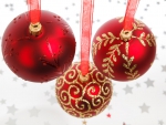 3 Red Baubles!