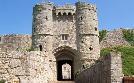 Carisbrooke Castle - england, medieval, landscape, castle