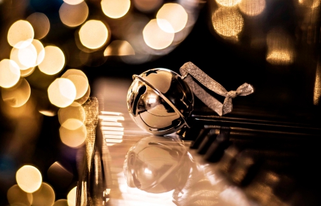 Bokeh - bokeh, xmas, happy holidays, magic christmas, ball, christmas, piano, holidays, merry christmas, christmas ball