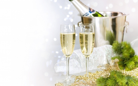 Romantic Drink - drink, champagne, new year, romantic, evening, cin cin, love