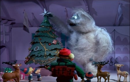 Looky What He Can Do - star, yukon cornelius, bumble, rudolph, tree