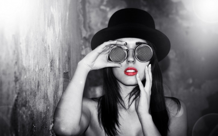 Red Lips - hat, glasses, model, beauty, black and white, red lips