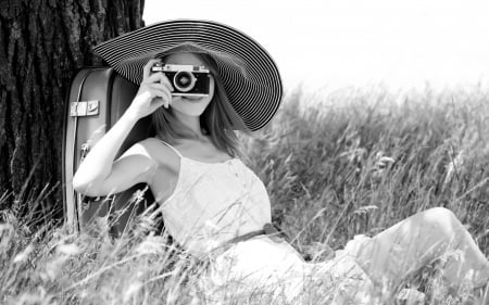 :) - beauty, scenary, girl, camera, hat, natura, field, black and white