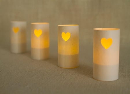 â™¥ â™¥  Candle â™¥ â™¥ - candle, romantic, pretty, photography, table, lovely