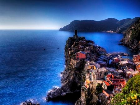 vernazza - cliffs, vernazza, blue