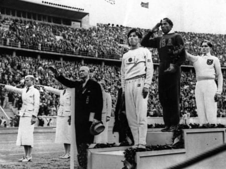 Jesse Owens - Jesse Owens, summer olympics, 1936 olympics, olympics