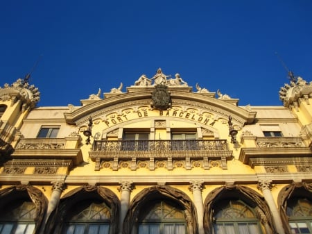 Port Barcelona - sky, building, abstract, photography