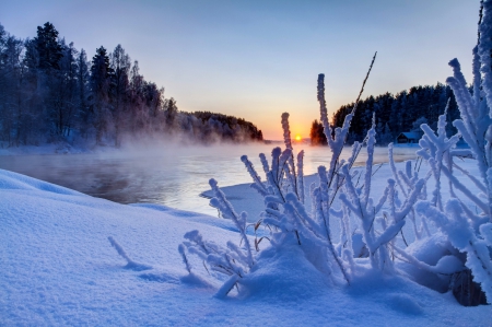 Winter Splendor - morning, lake, landscape, sun, water, winter, wintyer time, nature, winter time, snow, splendor, mistmmisty, snowy, sunrise