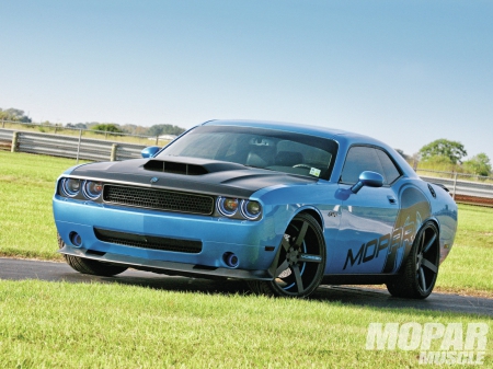 â€™09 Dodge Challenger R/T - mopar, black wheels, challenger, blue