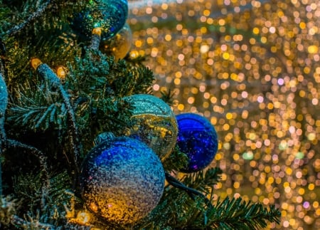 Christmas - pretty, snow, photo, happy, holiday, merry christmas, nice, winter, decoration, beautiful, balls, photography, lovely, christmas, colorful, new year, cold, background