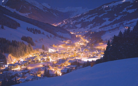 gorgeous alpine town at night - wnter, town, night, mountains, lights