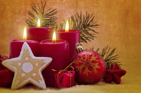 .:.â–  Christmas Spirit â– .:. - christmas time, snowflake, holidays, stars, arrangement, red, candles, globe