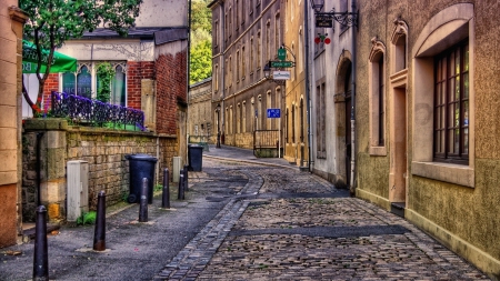 Pebble Stone Roads - pebble, metal, windows, road, brick, brown, blue, doors, green, architecture, house, signs