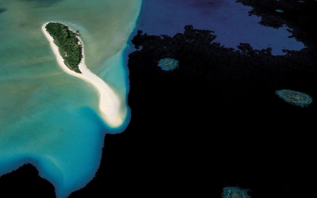 The islets of Nokanhui, south of le des Pins, New Caledonia, France - france, pins, new caledonia, beaches, nature, nokanhui