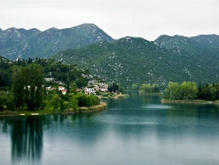 Lago nas montanhas da Crocia - crocia, montanhas, lago