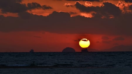 Sunset - water, amazing, sunset, sea