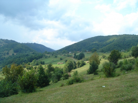 Mountain living - Romania, Transylvania, Transilvania, Apuseni, Valea Draganului