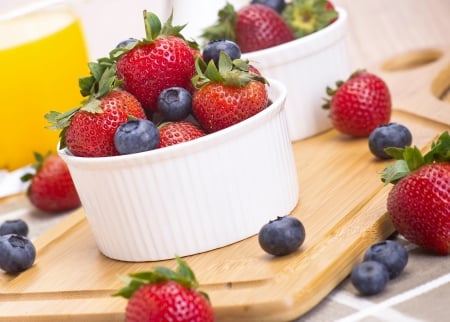 *** Fresh fruits *** - fresh, white, bowl, berries, fruits