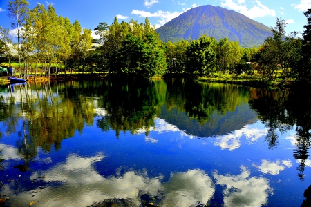 MOUNTAIN LAKE - nature, lake, mountain, reflection